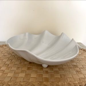 large vintage white acrylic shell bowl